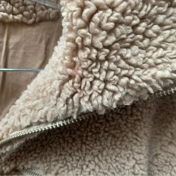 Aritzia Wilfred Free The Teddy Jacket  Neutral Tan Plush Sherpa Zip Up XS - Picture 8 of 14